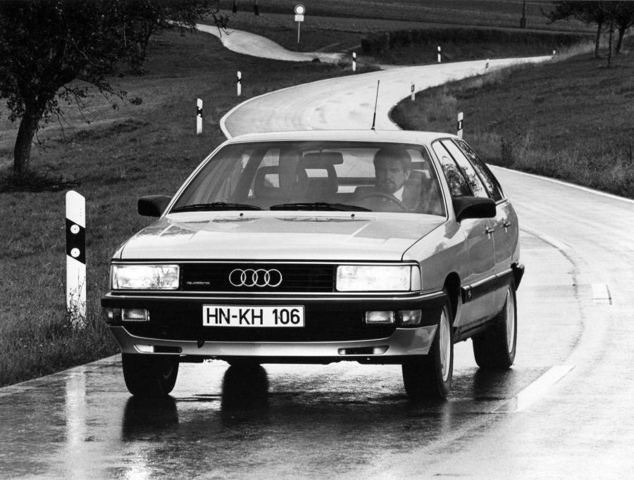  Audi 200 Avant Quattro (44, 44Q) 1983 года  (WW) (фото 2 из 8)